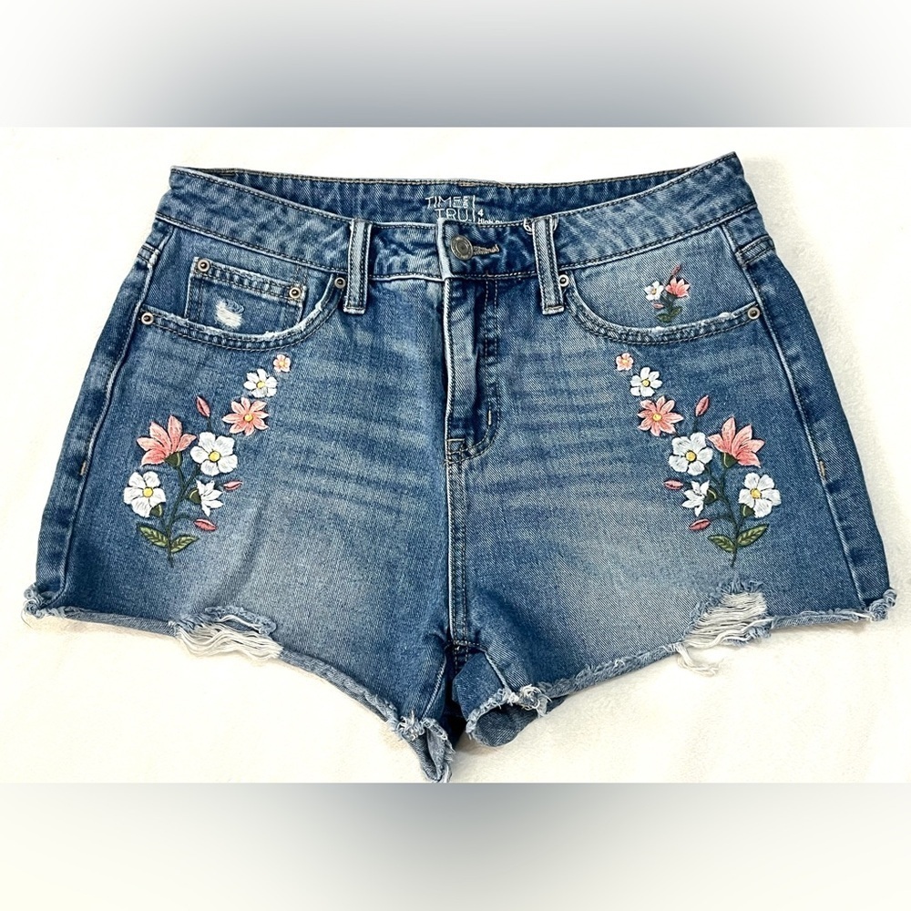 Time and True Women’s Blue Jean Shorts with Floral Embroidery Size 4